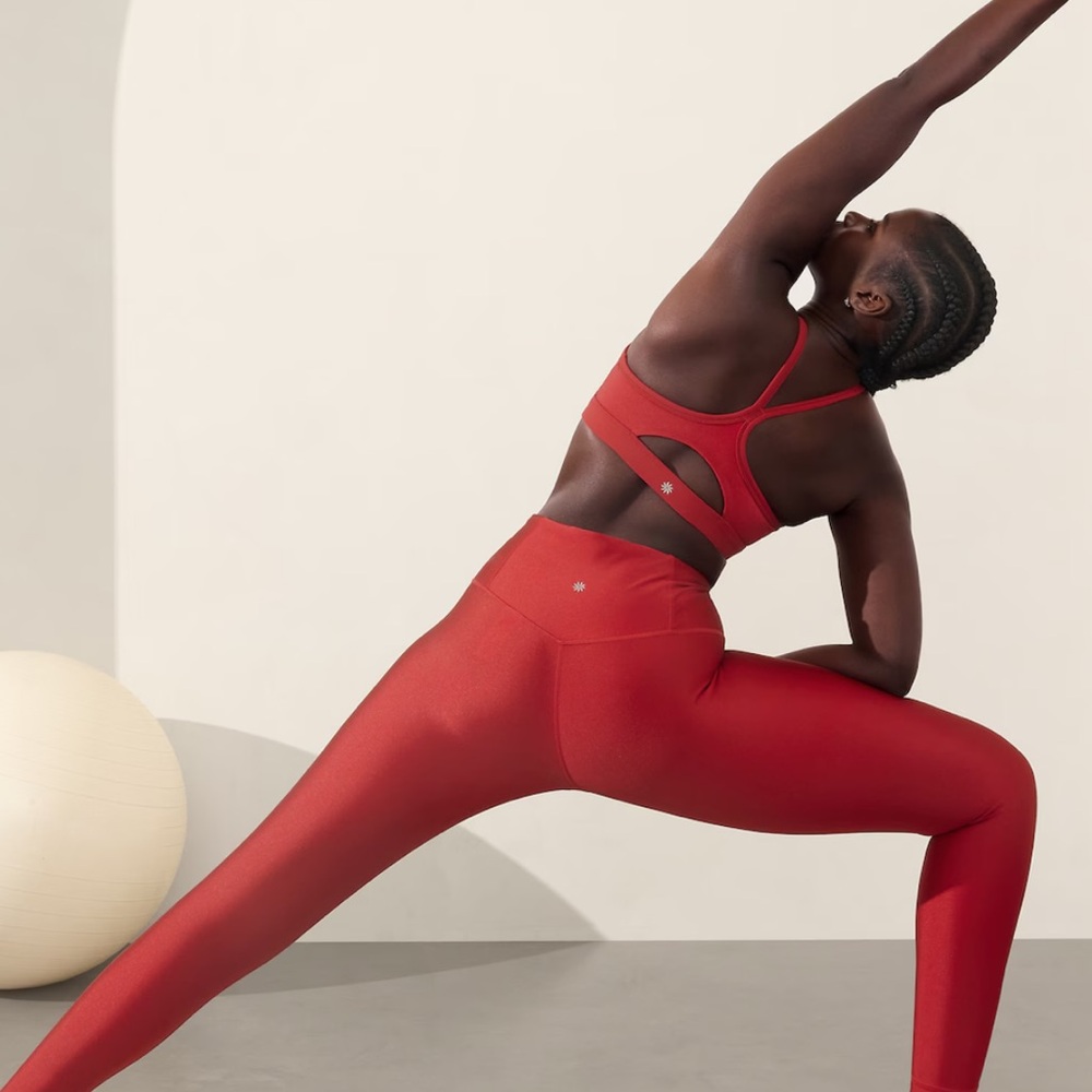 Athleta High-Waisted Elation Sheen 7/8 Tight in Clover Berry